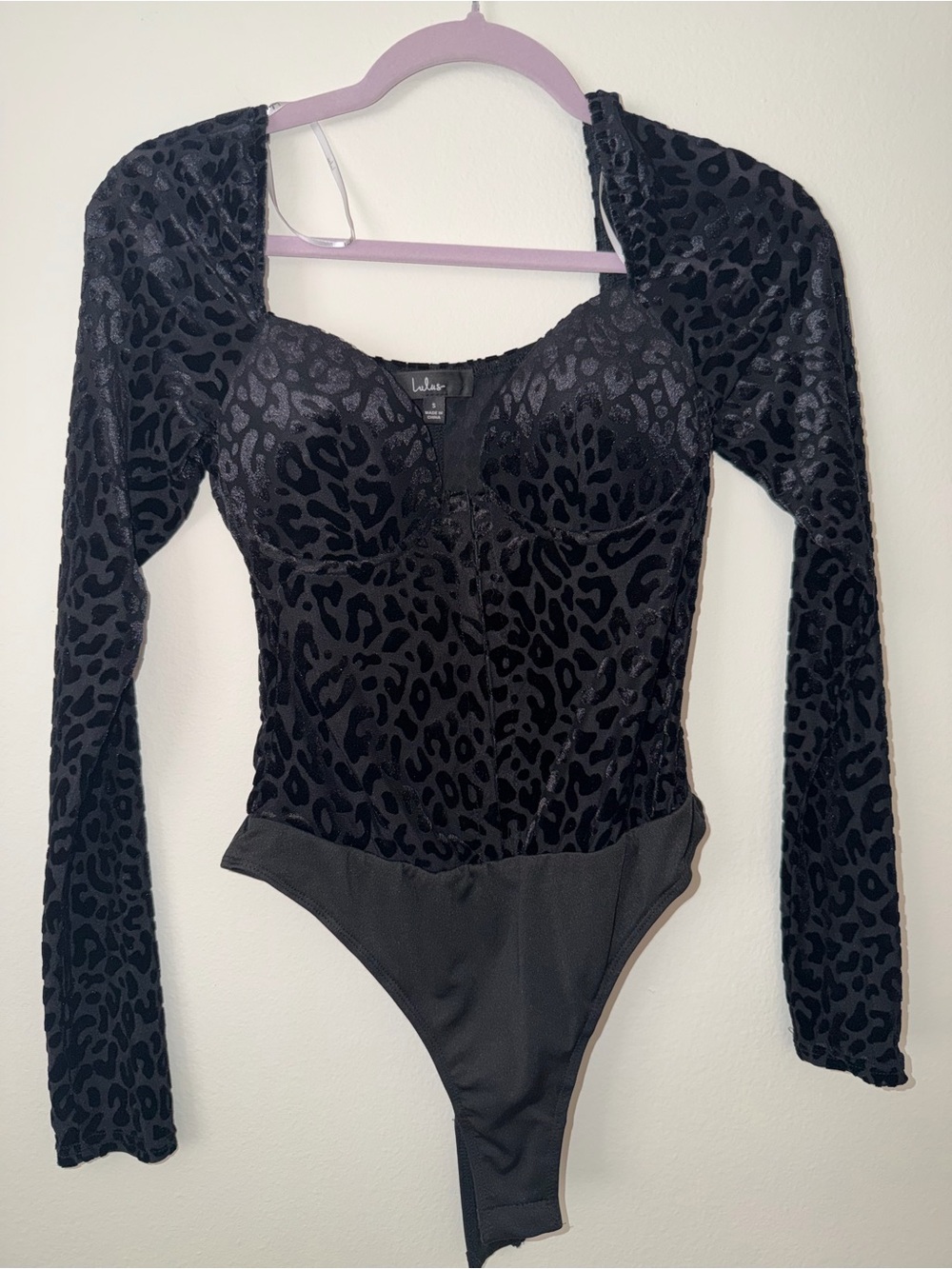Lulu's Black Leopard Velvet Long-Sleeve Bodysuit NWOT